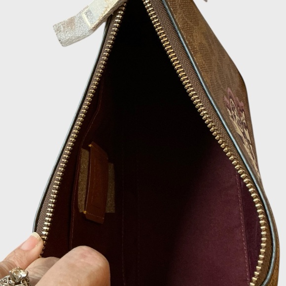 Coach CX588 Signature Canvas Shoulder Bag Horse & Carriage Print - Picture 9 of 13